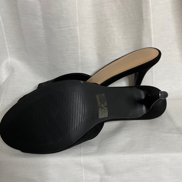 Sexy Black Slip-on Heels - Picture 3 of 3